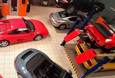 Spécialité Ferrari et jeep wrangler et Porsche 911 Auvergne